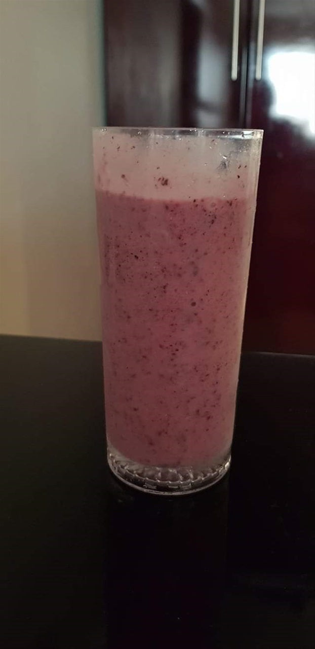 MIXED BERRIES AND BANANA SMOOTHIE | 7. Aug, 2022